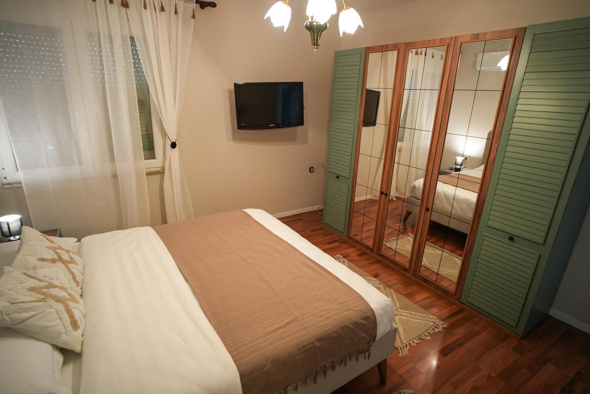 Grandpa House - App.3 Apartment Тирана Екстериор снимка